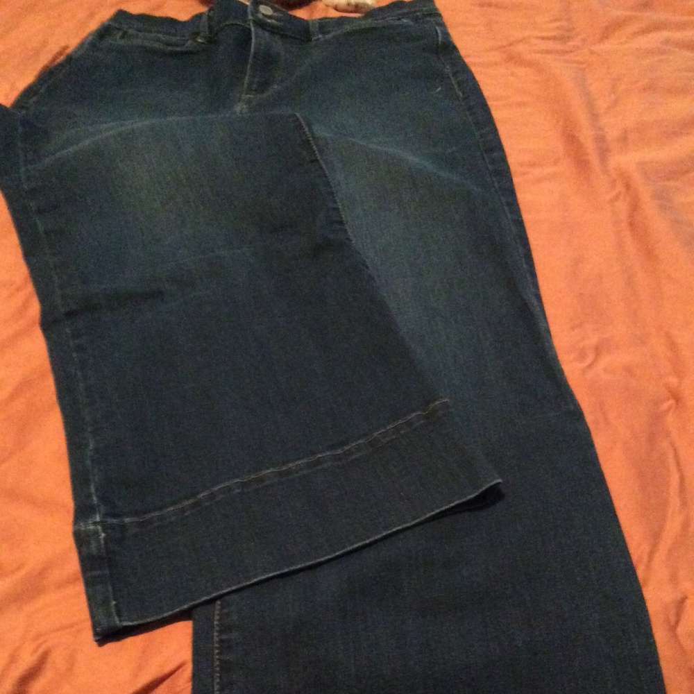wide Leg Crop Jeans